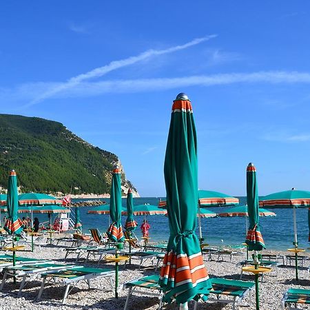 马瑟利Via Pesaro A/C公寓 外观 照片